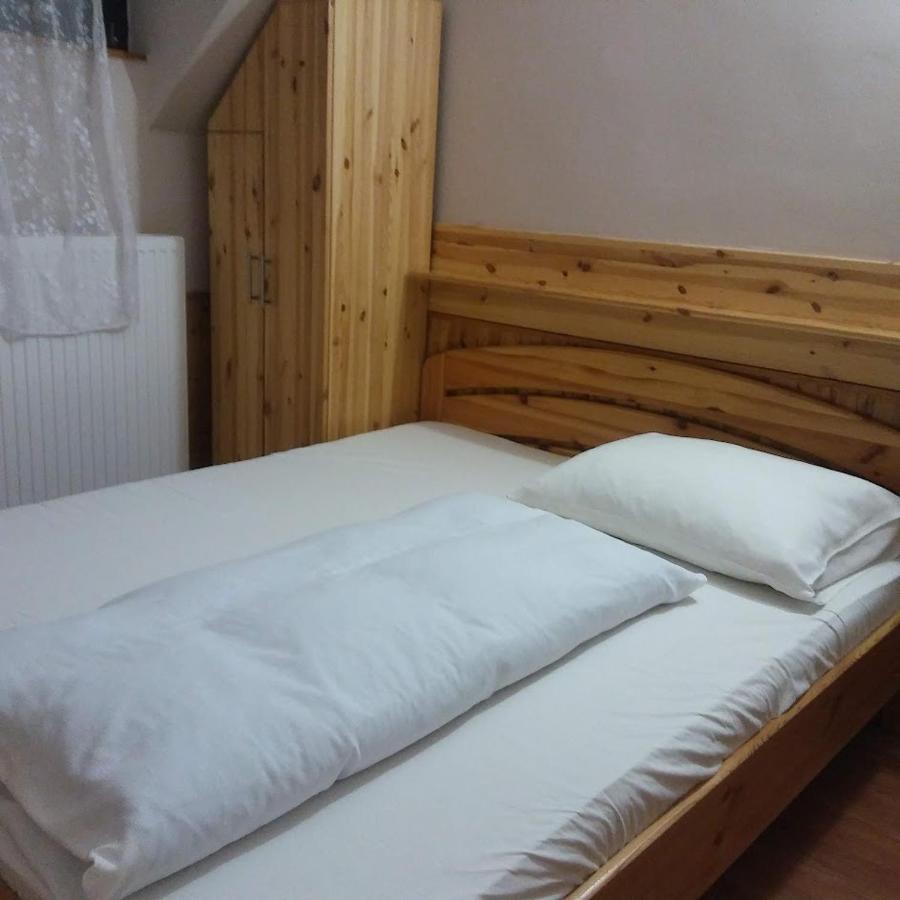 Bed and Breakfast Kispipa Panzio à Szombathely Extérieur photo