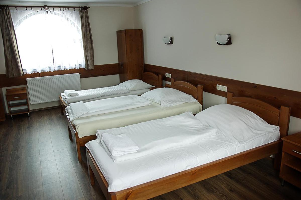 Bed and Breakfast Kispipa Panzio à Szombathely Extérieur photo